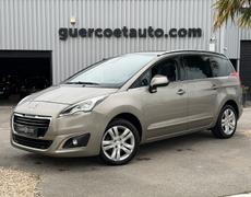 Peugeot 5008 Guer