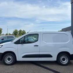 Peugeot Partner M ESSENCE 110CH 17459&euro; HT Mordelles