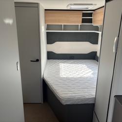 Caravane Burstner . Beaulieu-sur-Layon