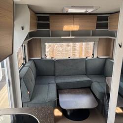 Caravane Burstner . Beaulieu-sur-Layon