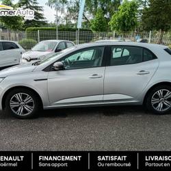 Renault Megane 4 IV Berline Blue dCi 115 EDC Evolution Plo&euml;rmel