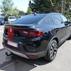Renault Arkana BUSINESS E-TECH 145 Vitr&eacute;