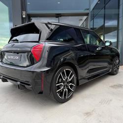 Mini Cooper SE 218ch JCW V&eacute;nissieux