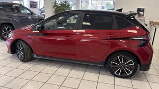 Hyundai i20  - photo 1