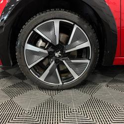 Peugeot 208 e-208 136ch GT Villeurbanne