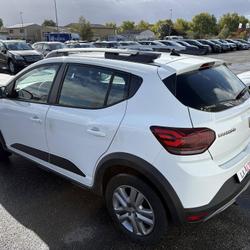 Dacia Sandero III 1.0 ECO-G 100ch Stepway Confort occasion - Auch - photo 2/10
