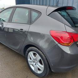 Opel Astra 1.7 CDTI110 FAP ENJOY Vern-sur-Seiche