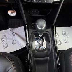 Peugeot e-2008 1.5 BLUEHDI 120 CV EAT6 Noues de Sienne