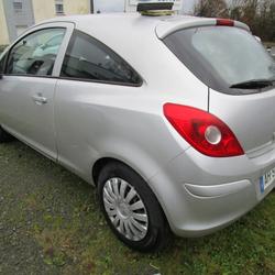 Opel Corsa 1.2 I Betton