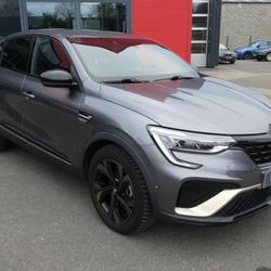 Renault Arkana ENGINEERED 1.6 E-TECH HYBRID 145 cv BVA6 Vitr&eacute;