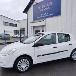 Renault Clio 3 III 1.2 TCE 75ch authentique Dives-sur-Mer