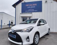 Toyota Yaris - III 1.5 hybride 100ch BVA - 10 990 €