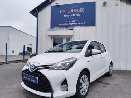 Toyota Yaris - III 1.5 hybride 100ch BVA - 10 990 €