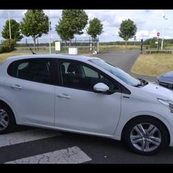 Peugeot 208 1.5 BlueHDi 100ch E6.c Signature 5p Distr&eacute;