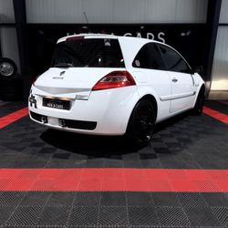 Renault Megane Coupe Sport F1 Team occasion - Vannes - photo 2/24