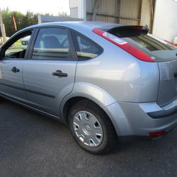 Ford Focus 1.6 I "TREND" occasion - Betton - photo 2/4