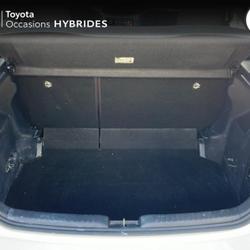 Toyota Yaris 116h Dynamic Business 5p + Programme Beyond Zero Academy MY22 Distr&eacute;