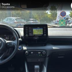 Toyota Yaris 116h Dynamic Business 5p MY22 Distr&eacute;