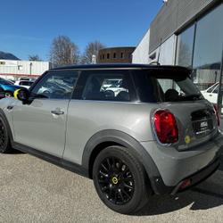 Mini Mini COOPER SE 184CH ESSENTIAL BVA 5CV &Eacute;chirolles