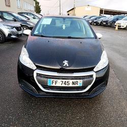 Peugeot 208 Puretech 68 LIKE Montchevrel