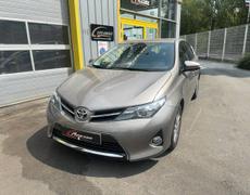 Toyota Auris Lesquin