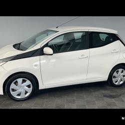Toyota Aygo 1.0 VVT-i x-play occasion - Saint-Quentin - photo 2/26