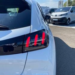 Peugeot 208 208 PureTech 100 S&S BVM6 - Allure Pack Les Sables-d'Olonne