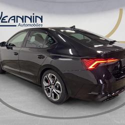 Skoda Octavia Octavia 2.0 TSI 245 ch DSG7 RS Vert-Saint-Denis