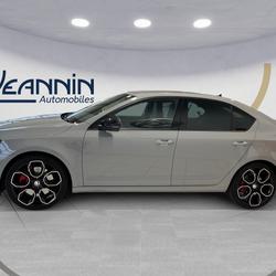 Skoda Octavia Octavia 2.0 TSI 245 ch DSG7 RS Vert-Saint-Denis