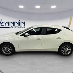 Mazda Mazda3 Mazda3 5 portes 2.0L e-SKYACTIV-G M Hybrid 122 ch BVM6 Prime-Line Vert-Saint-Denis
