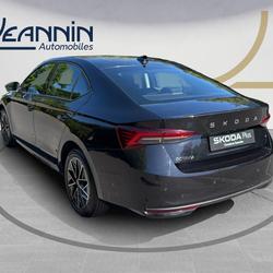 Skoda Octavia Octavia 1.5 TSI Hybrid 116 ch ACT DSG7 Selection Vert-Saint-Denis