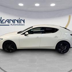 Mazda Mazda3 Mazda3 5 portes 2.0L e-SKYACTIV-X M Hybrid 186 ch BVM6 Exclusive-Line Vert-Saint-Denis