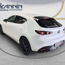 Mazda Mazda3 Mazda3 5 portes 2.0L e-SKYACTIV-X M Hybrid 186 ch BVM6 Exclusive-Line Vert-Saint-Denis