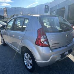 Dacia Sandero 1.2 16V 75CH LAUREATE / CLIM  / EMBRAYAGE ET DISTRIBUTION NEUFS &Eacute;chirolles
