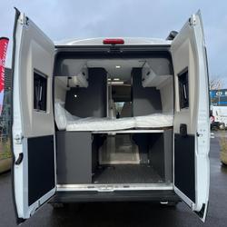 Fourgon Mc Louis FIAT DUCATO 140 CV 2200 CC Verson