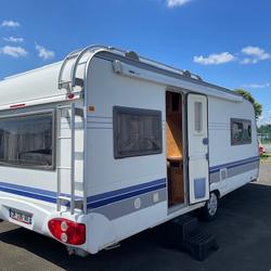 Caravane Hobby . Beaulieu-sur-Layon