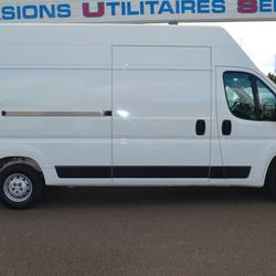 Peugeot Boxer 335 L3H3 2.2 BLUEHDI S&S 140CH ASPHALT Bellevigny