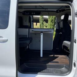 Fourgon Possl PEUGEOT TRAVELLER - 2.0 L 180 CV EAT8 Saint-Fons