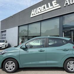 Hyundai i10 1.0 67CH ECO INTUITIVE / 60KM D'ORIGINE / ACHETEE ET JAMAIS SERVIE CAUSE PERTE A &Eacute;chirolles