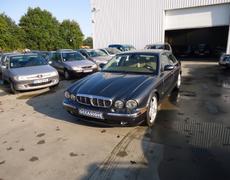 Jaguar XJ Saint-Philbert-de-Grand-Lieu