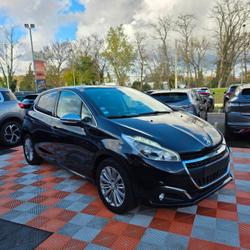 Peugeot 208 1.2 PureTech 82 ALLURE GPS JA Radar M&eacute;rignac