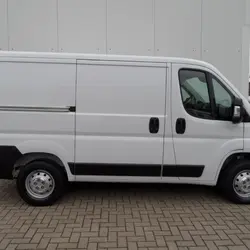 Peugeot Boxer 2.2 BlueHDi 140 BVM6 L1H1 GPS Camera CLIM Auto Ptes 270&deg; 19950.H.T. M&eacute;rignac