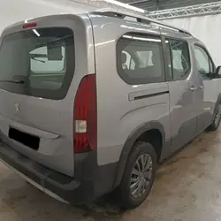 Peugeot Rifter XL LONG 1.5 BlueHDi 130 EAT8 ALLURE Equip&eacute; TPMR 6PL M&eacute;rignac