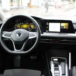 Volkswagen Golf 8 VIII 1.5 eTSI 150 BVA7 STYLE Toit Ouvrant ACC Camera occasion - M&eacute;rignac - photo 3/9