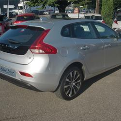 Volvo V40 T2 122 CH Signature Edition Villefranche-sur-Sa&ocirc;ne