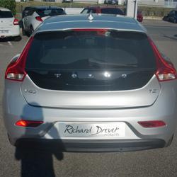 Volvo V40 T2 122 CH Signature Edition Villefranche-sur-Sa&ocirc;ne