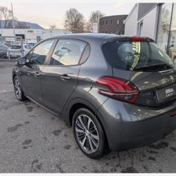 Peugeot 208 1.2 ESSENCE 82CH ALLURE 5P &Eacute;chirolles