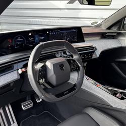 Peugeot 5008 1.2 HYBRID 145 E-DCS6 GT Mign&eacute;-Auxances