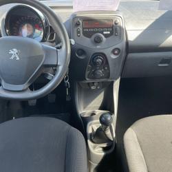 Peugeot 108 VTI 72 LIKE S&S 4CV 5P occasion - Locmiqu&eacute;lic - photo 2/8