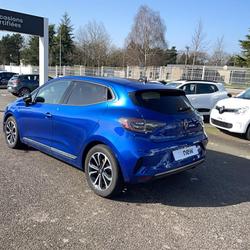Renault Clio 5 Clio E-Tech full hybrid 145 ch GSR2 Techno 5p Beaucouz&eacute;